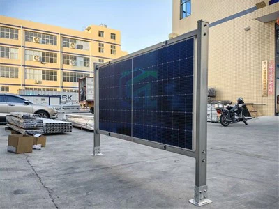 Bodenmontierte Solaranlage für den Hinterhof